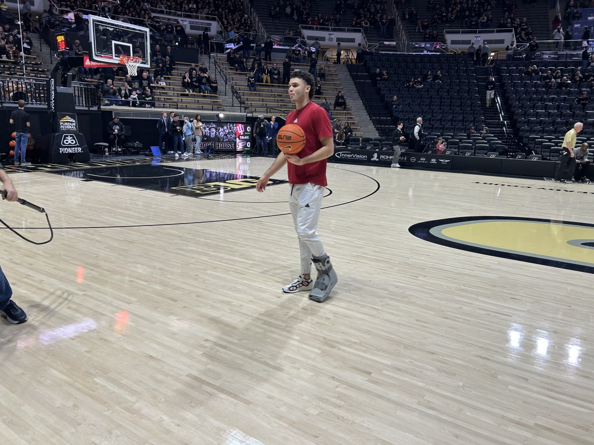 Indiana junior Anthony Leal us out tonight. 
